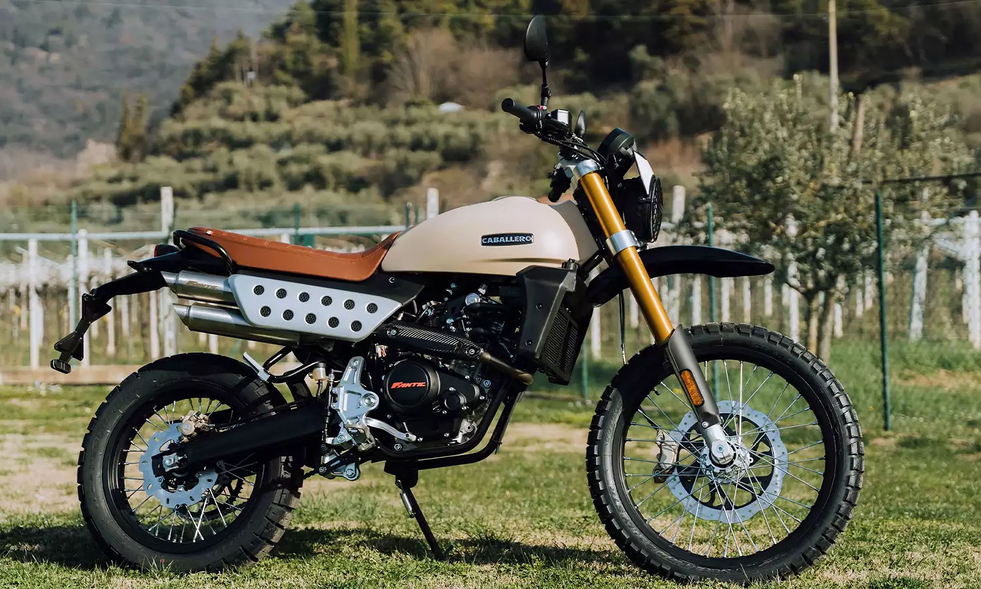 FANTIC CABALLERO Rally 125 MY25 | 輸入発売元MOTORISTS