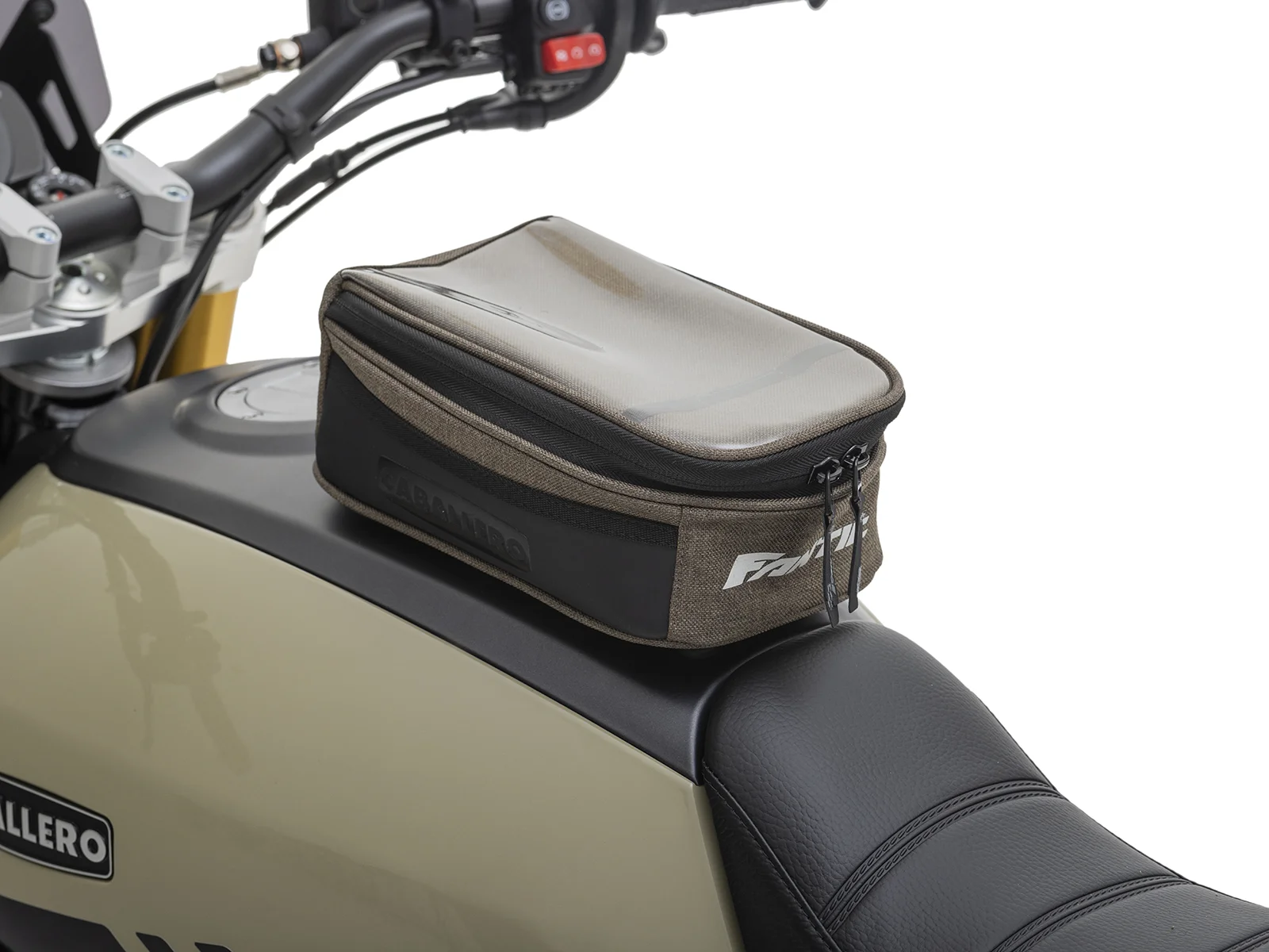 FANTIC Scrambler 700 TRAVEL GIVIブランドとのコラボレーションで生産された小ぶりのタンクバッグ。 | 輸入発売元 MOTORISTS モータリスト合同会社