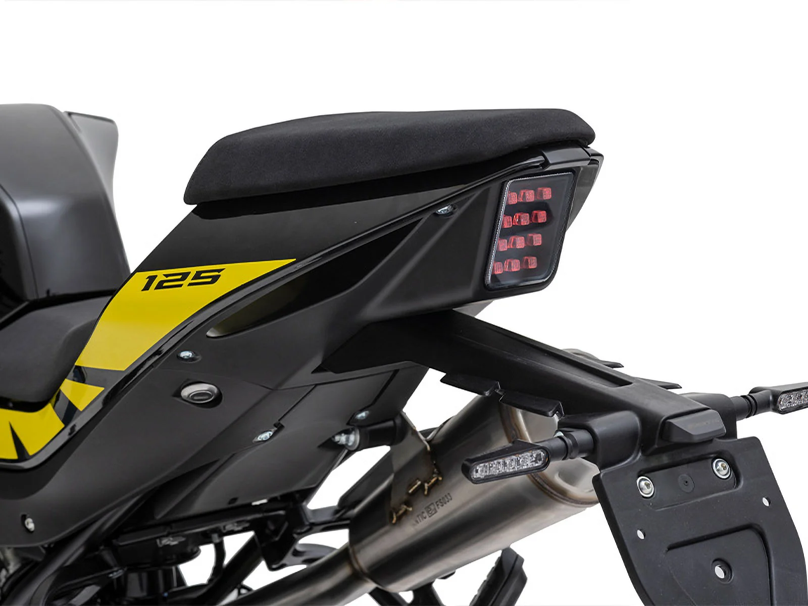 FANTIC STEALTH 125 スポーティなリア周りのデザインを引き締めるLEDテールランプとウィンカー | 輸入発売元 MOTORISTS モータリスト合同会社