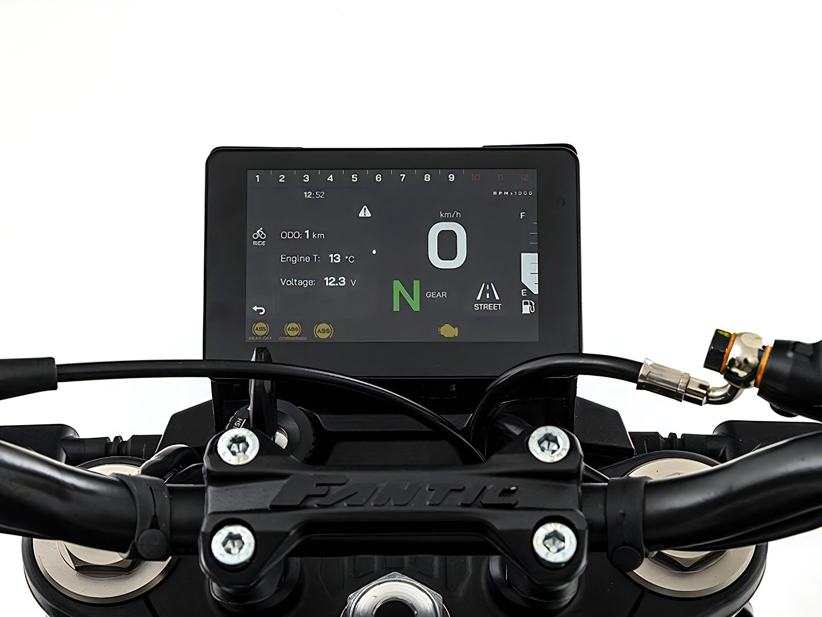 FANTIC STEALTH 500 Bluetoothユニット付きの最新かつ最先端の技術を搭載した5インチTFTディスプレイを装備 | 輸入発売元 MOTORISTS モータリスト合同会社