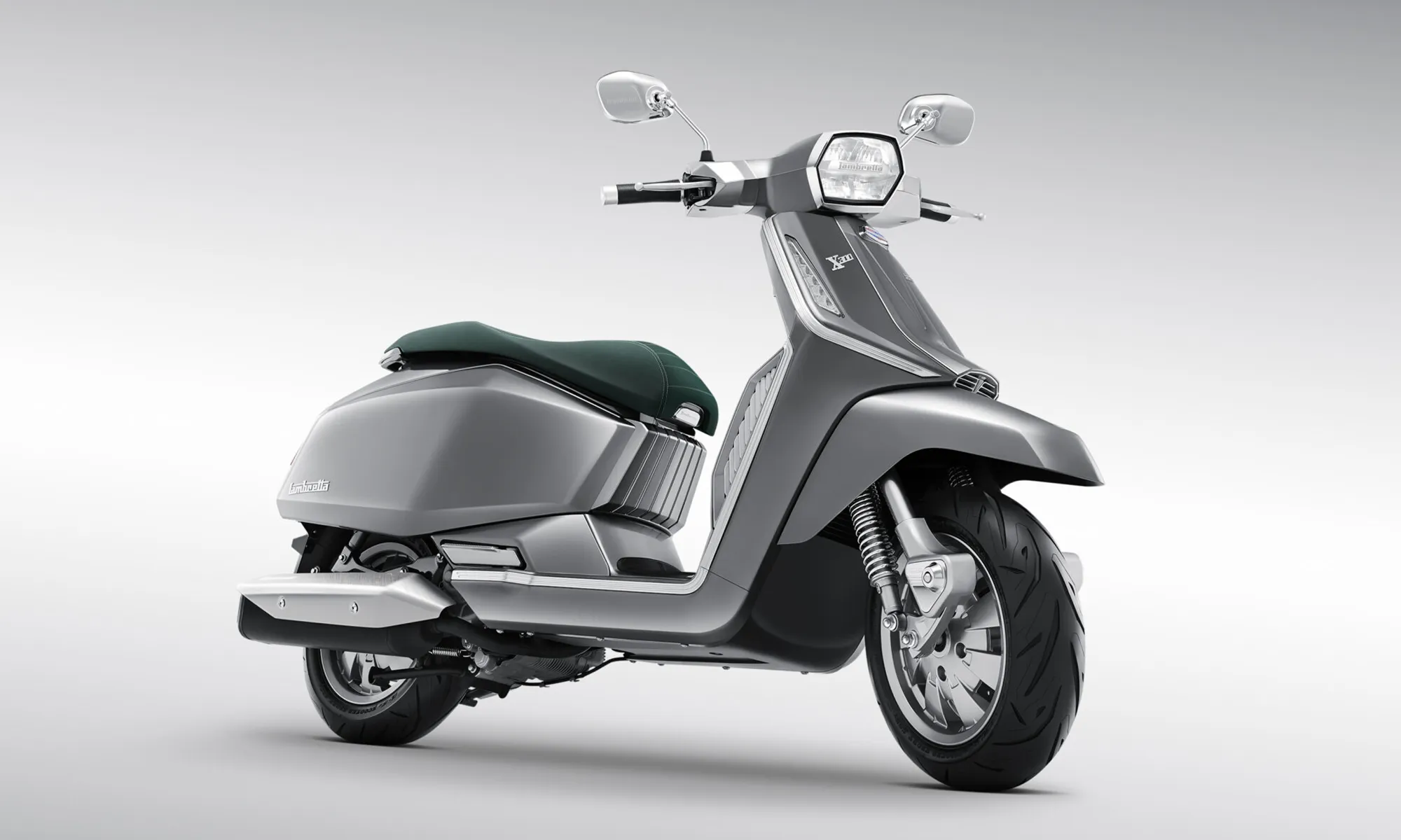 Lambretta X300 1967年のモデル「175TV」で導入以降、ランブレッタの象徴となったFix Fender（固定式フェンダー）を採用 | 輸入発売元 MOTORISTS モータリスト合同会社